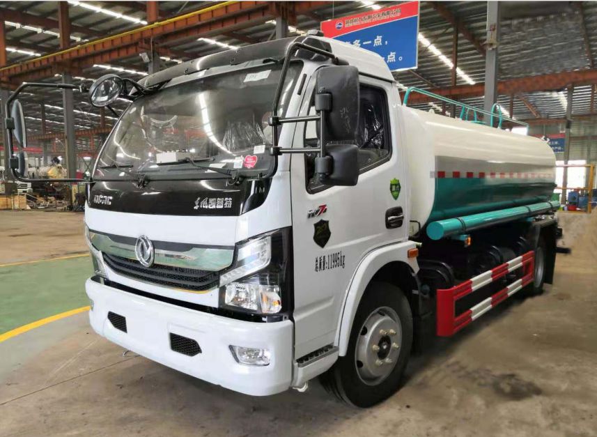 国六东风8方洒水车